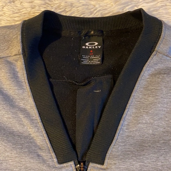 Oakley V-neck Zip Up Bomber Jacket - Picture 4 of 11